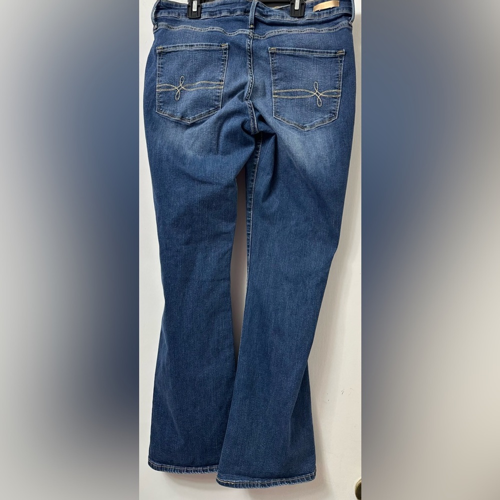 Denizen from Levi's Dark Blue Boot Cut Jeans - Picture 2 of 5